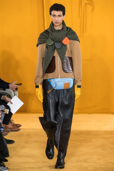 Look 1